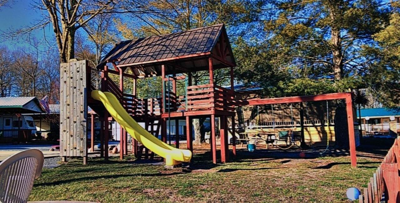 Timber Pointe Resort Jamestown 外观 照片