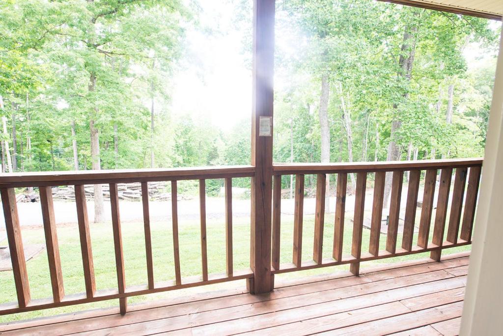 Timber Pointe Resort Jamestown 外观 照片